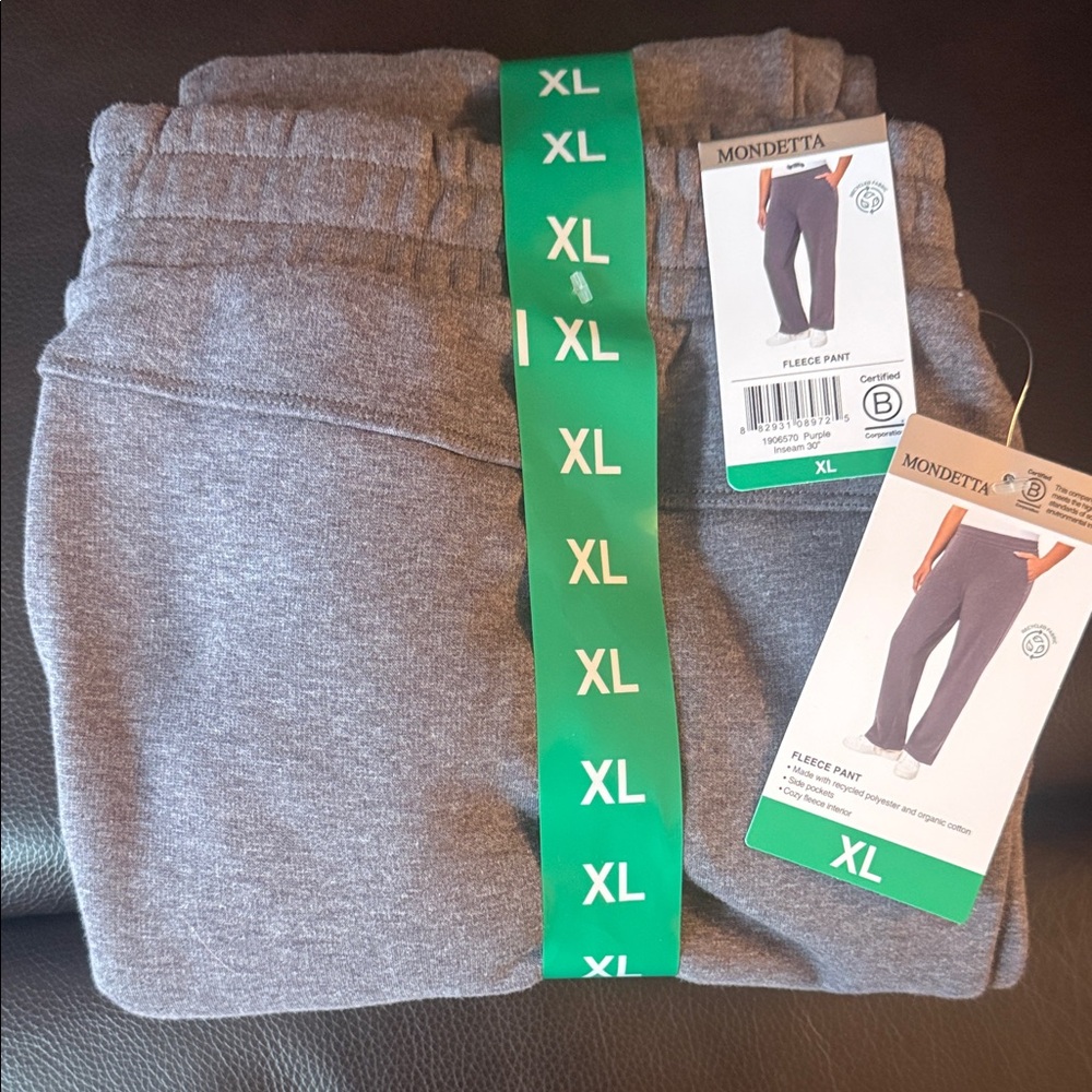 Mondetta grey/ purple fleece pant. Size XL. New with tags.